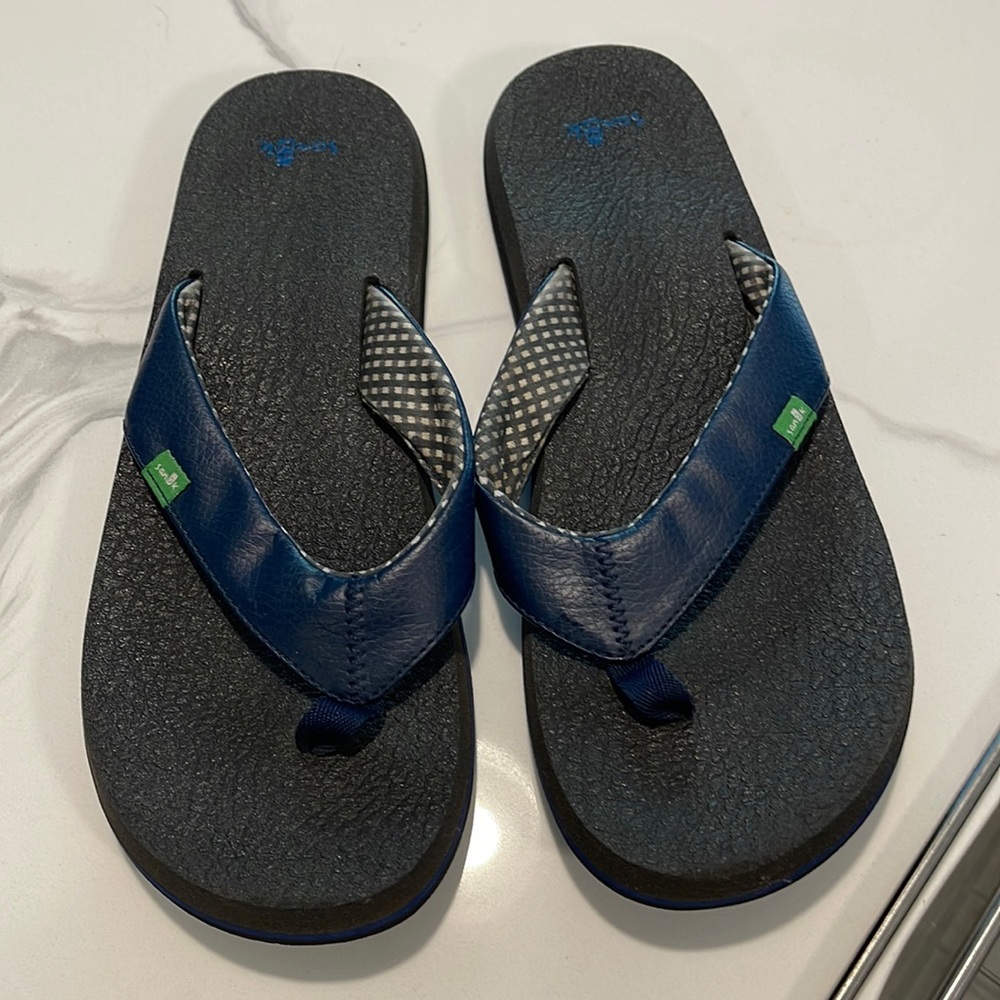Sanuk Navy Yoga Mat Flip Flops Size 9